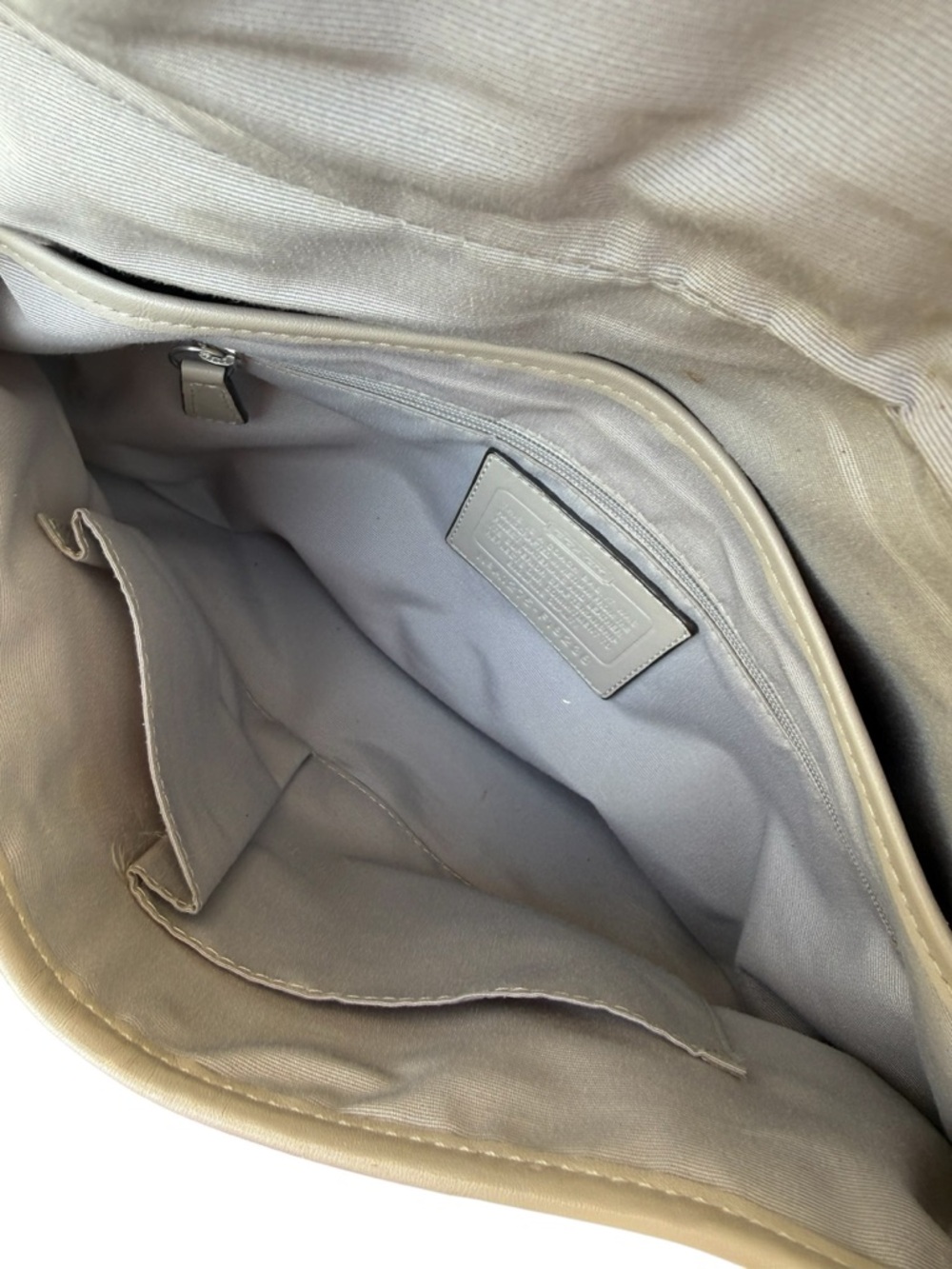 Coach Vintage RARE Y2K Soho Optic Grey & Pink Shoulder Flap Bag F19238 - Picture 8 of 10